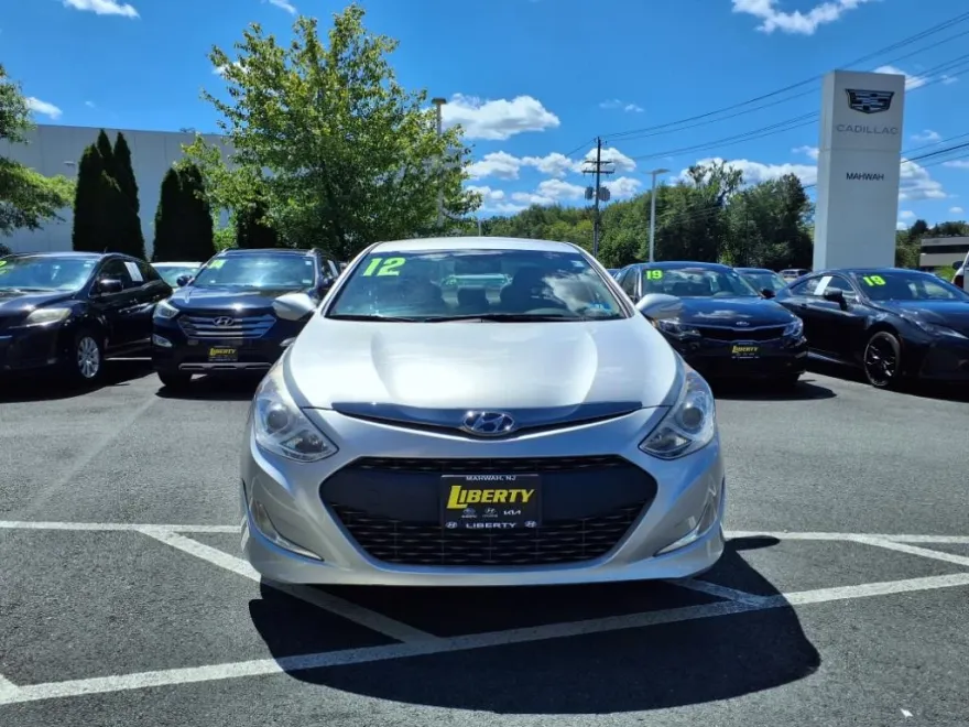 2012 Hyundai Sonata Hybrid Base photo 1