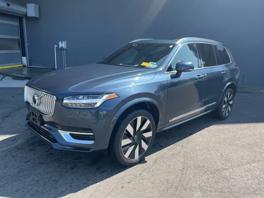2024 Volvo XC90 Recharge T8 Ultimate photo 1