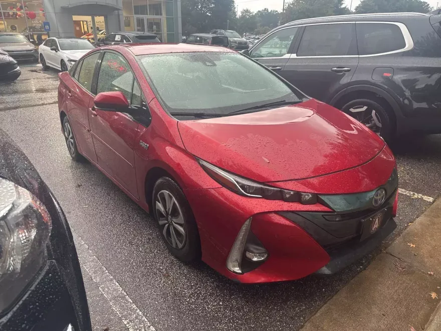 2017 Toyota Prius Prime Four Advanced photo 1
