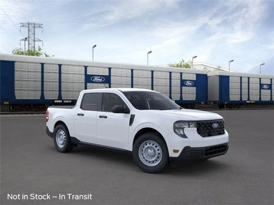 2025 Ford Maverick XL photo 1