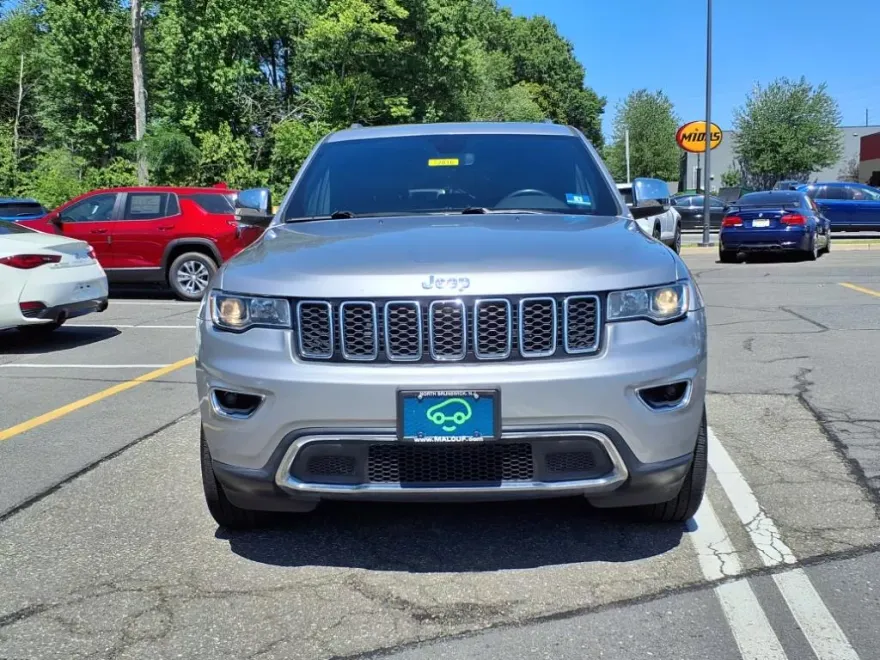 2020 Jeep Grand Cherokee Limited photo 1