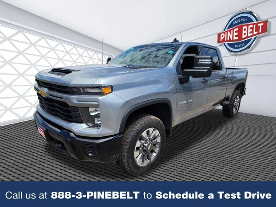 2025 Chevrolet Silverado 2500HD Custom photo 1