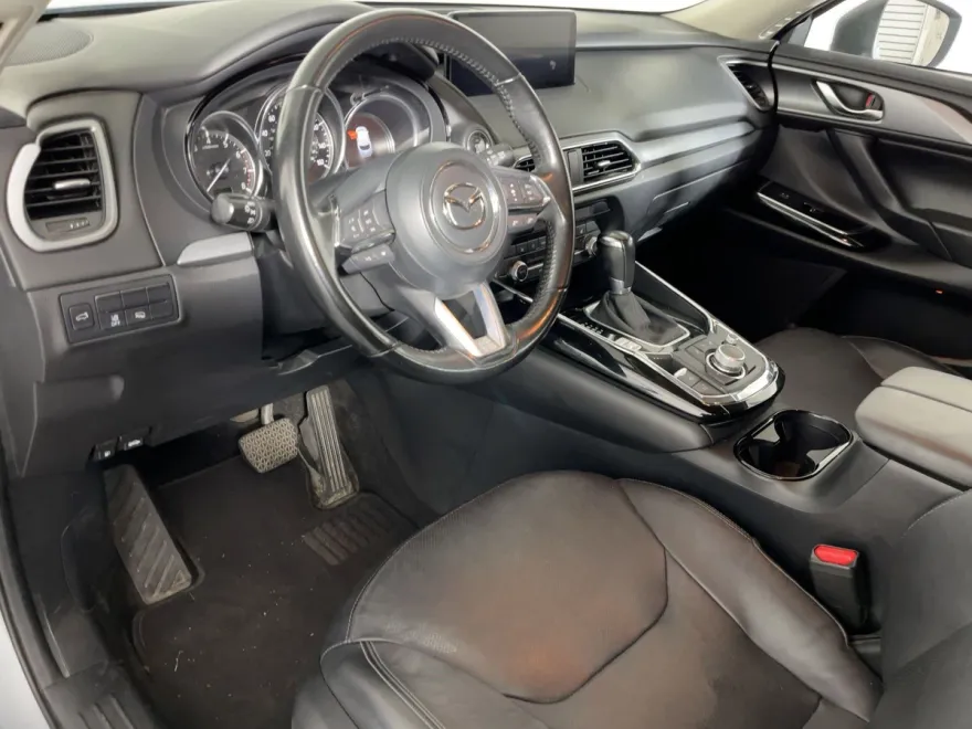 2023 Mazda CX-9 Touring photo 1