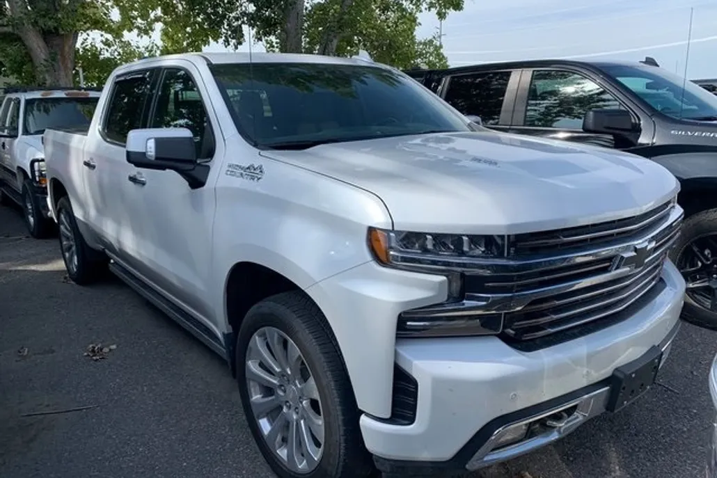 2022 Chevrolet Silverado 1500 High Country photo 1