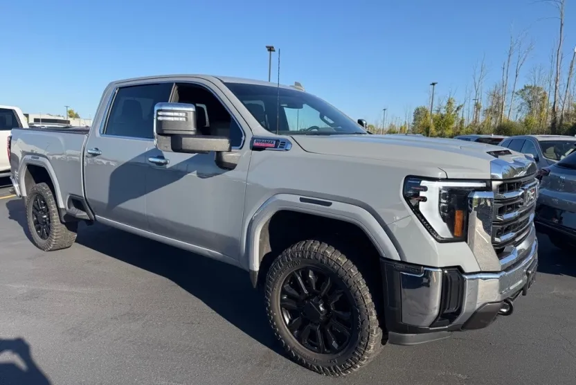 2024 Gmc Sierra HD SLT photo 1