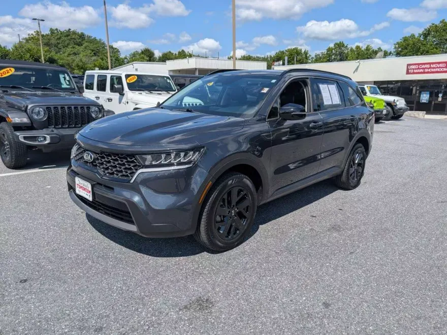 2021 Kia Sorento S photo 1