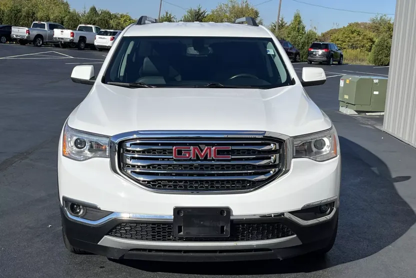 2019 Gmc Acadia SLT photo 1