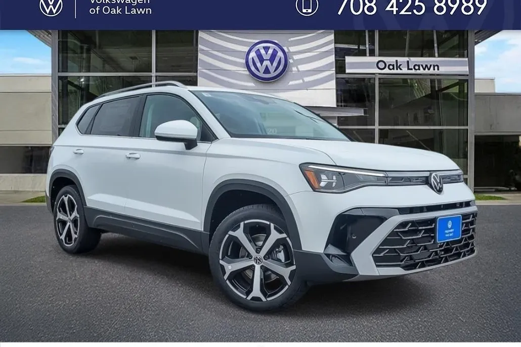 2025 Volkswagen Taos SEL photo 1