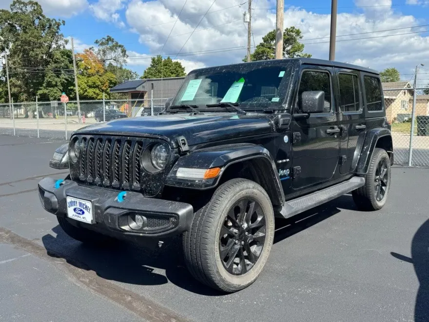 2023 Jeep Wrangler Sahara 4xe photo 1