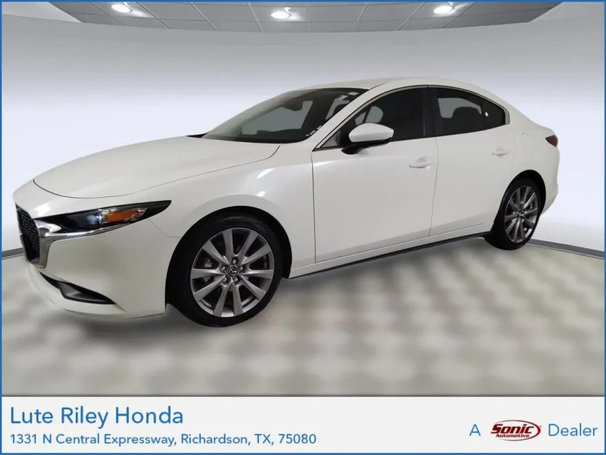 2022 Mazda Mazda3 Select photo 1