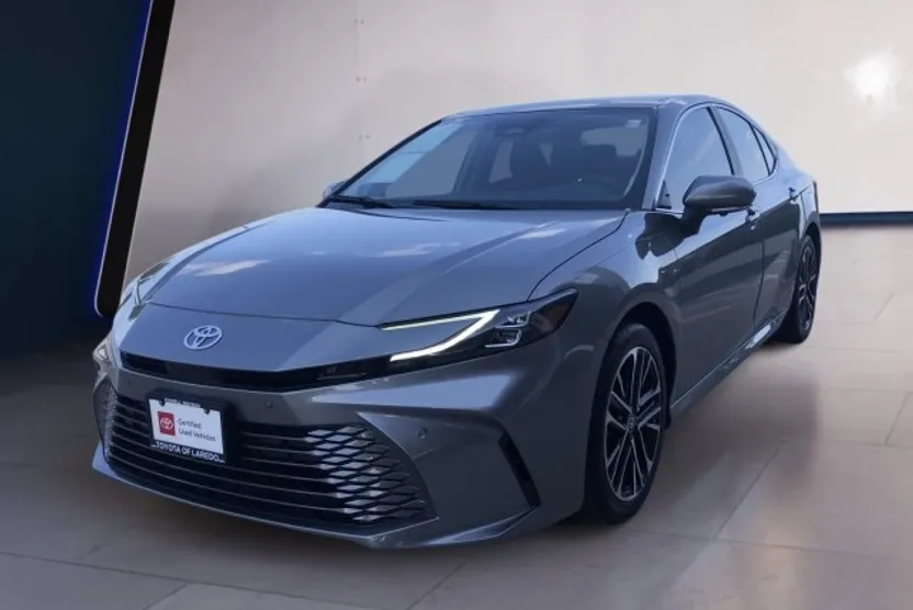 2025 Toyota Camry XLE photo 1