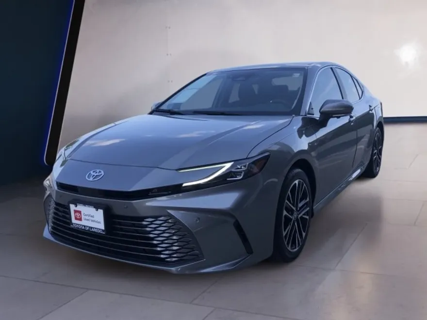 2025 Toyota Camry XLE photo 1