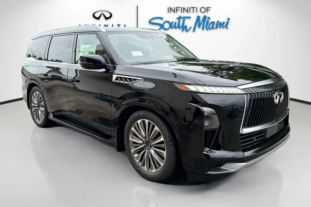 2026 Infiniti QX80 Luxe photo 1
