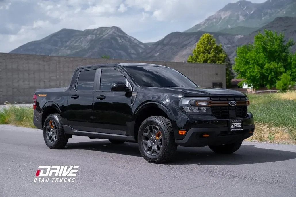 2024 Ford Maverick Lariat Tremor photo 1