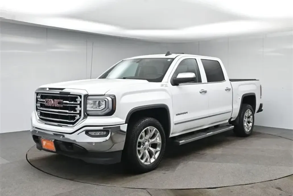 2017 Gmc Sierra 1500 SLT photo 1