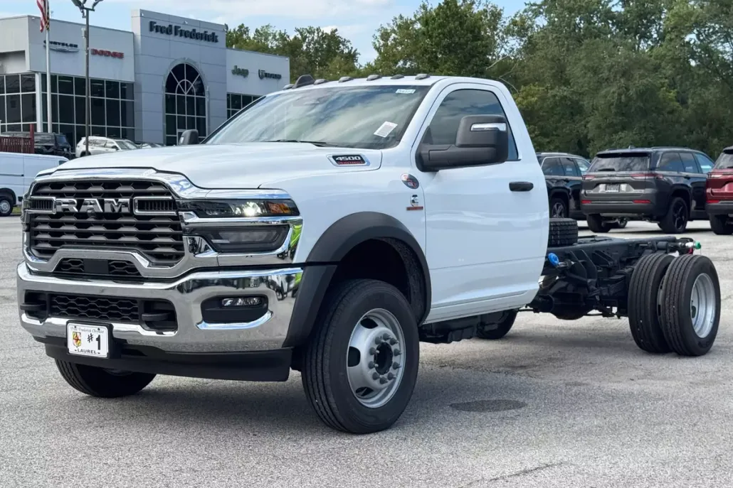 2025 Ram 4500 Tradesman photo 1