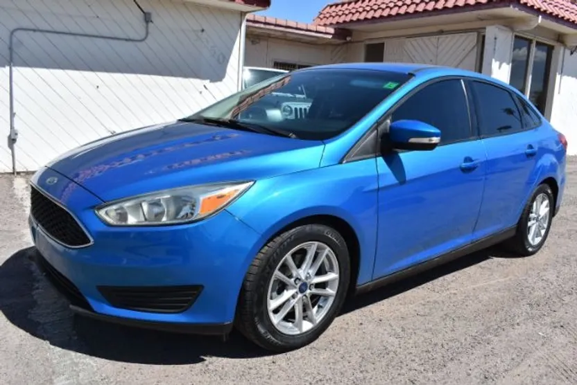 2015 Ford Focus Sedan photo 1