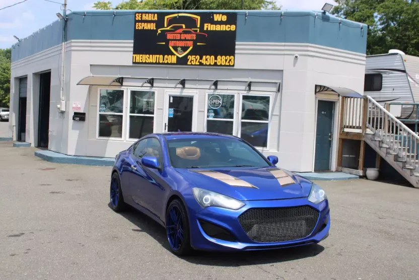 2013 Hyundai Genesis Coupe 2.0T photo 1