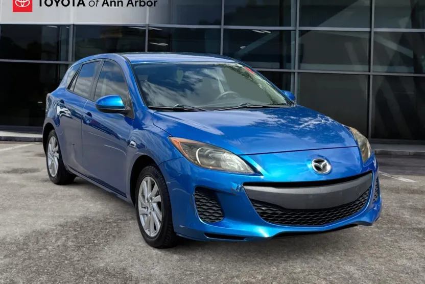 2012 Mazda Mazda3 Touring photo 1