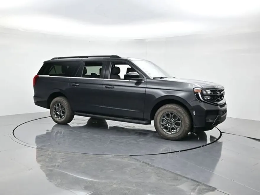 2025 Ford Expedition MAX photo 1