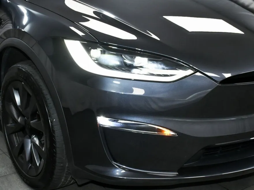 2024 Tesla Model X photo 48