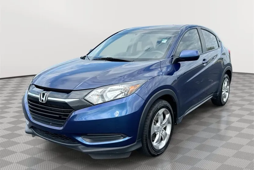 2017 Honda HR-V LX photo 1