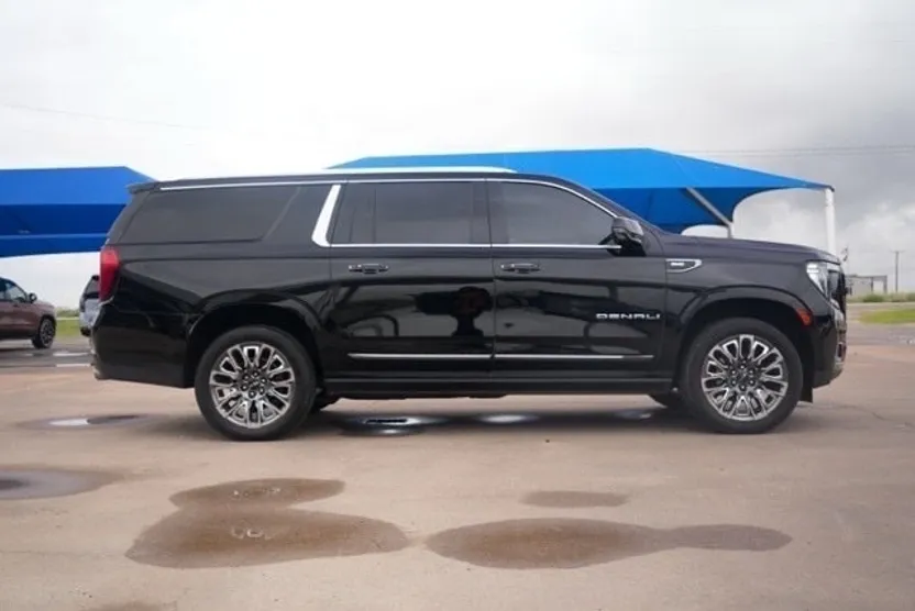 2024 Gmc Yukon XL Denali Ultimate photo 1