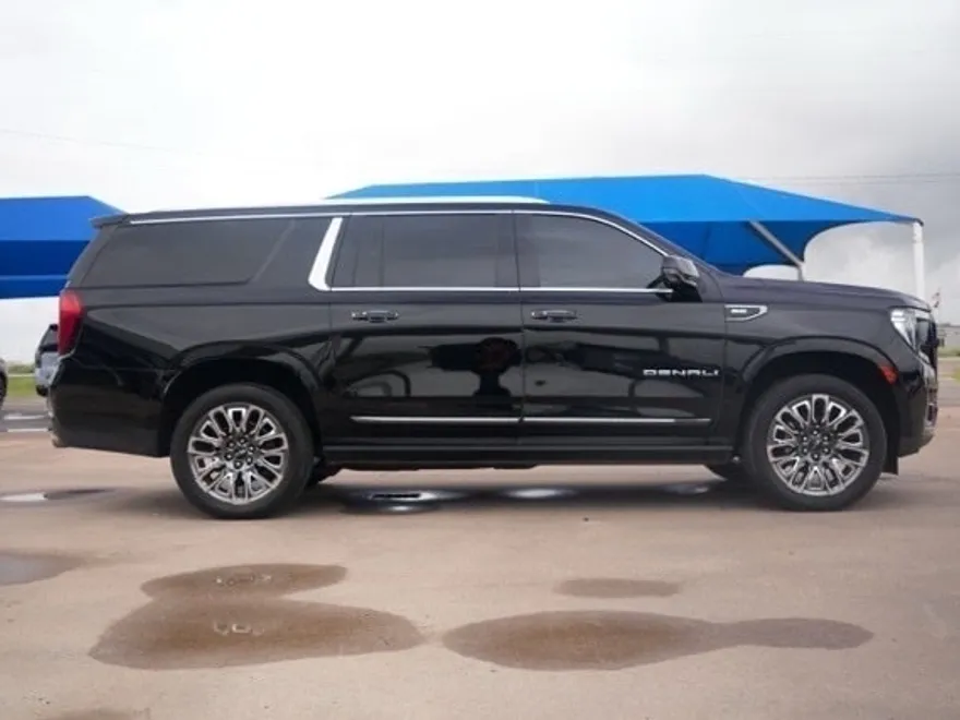 2024 Gmc Yukon XL Denali Ultimate photo 1