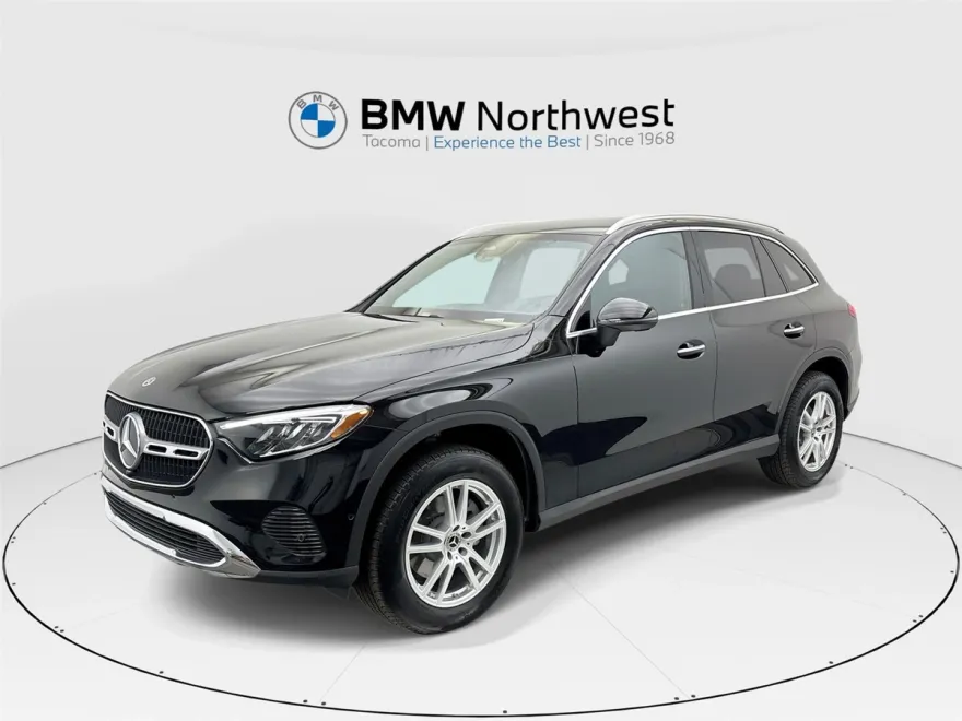 2023 Mercedes Benz GLC 300 4MATIC photo 1