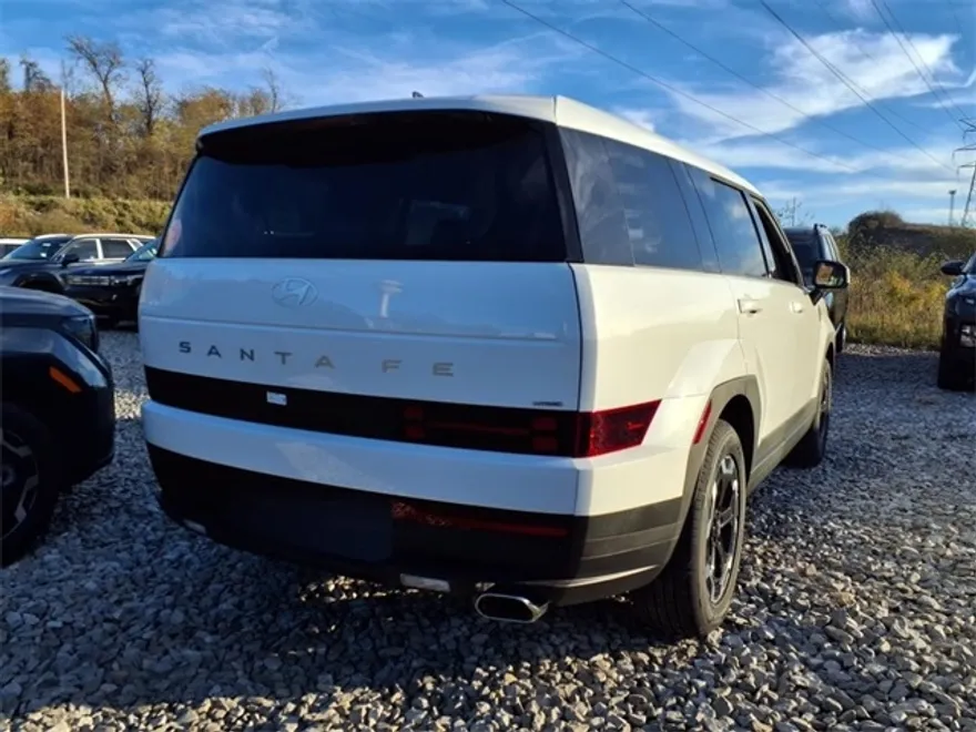 2025 Hyundai Santa Fe SE photo 1