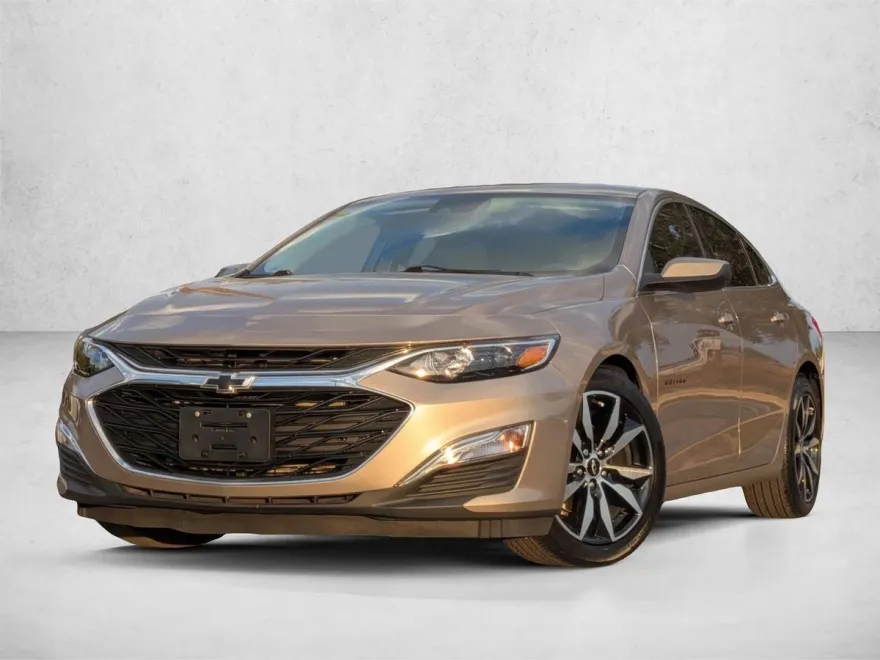 2022 Chevrolet Malibu RS photo 1