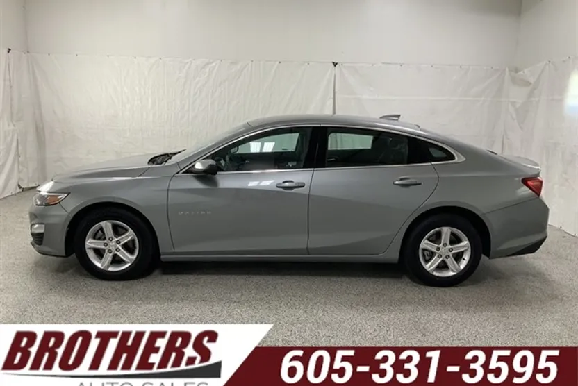 2023 Chevrolet Malibu 1LT photo 1