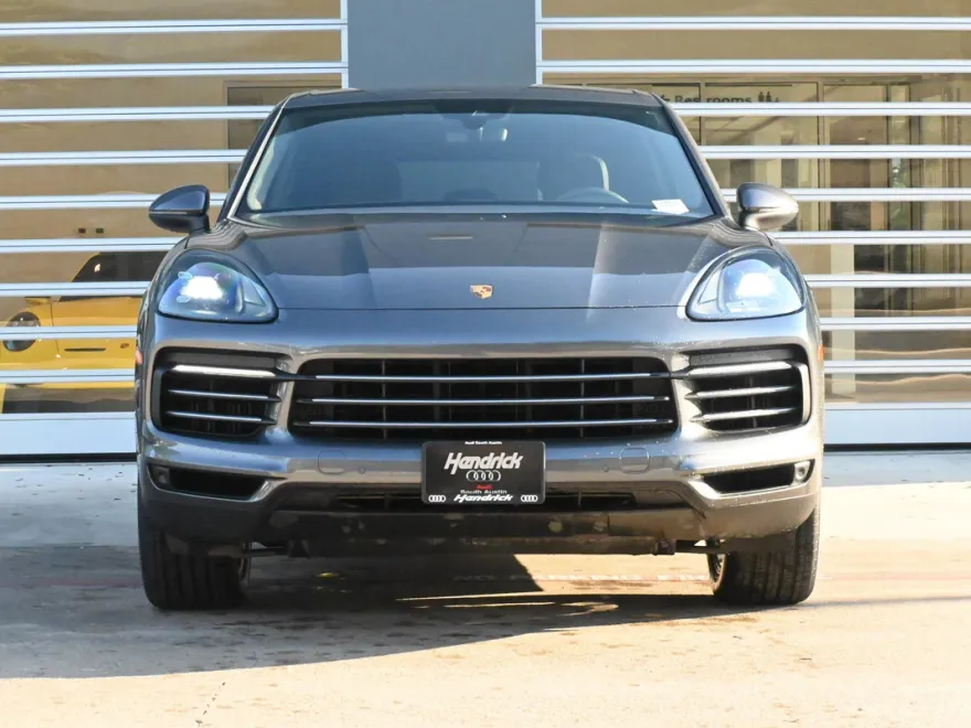 2019 Porsche Cayenne photo 1