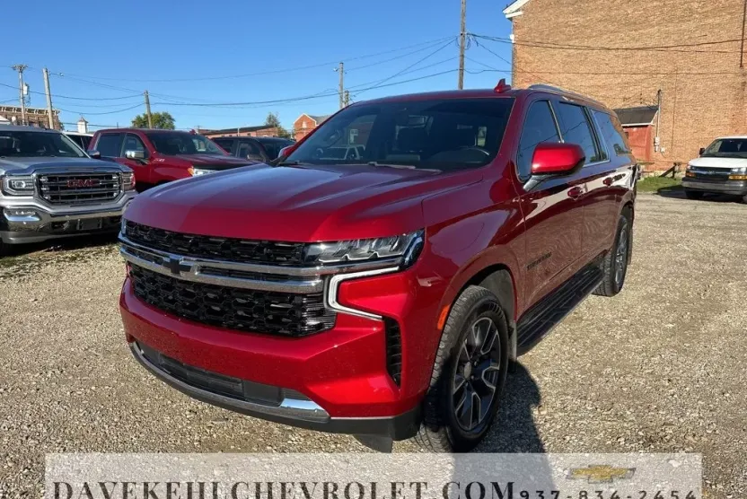 2021 Chevrolet Suburban LS photo 1
