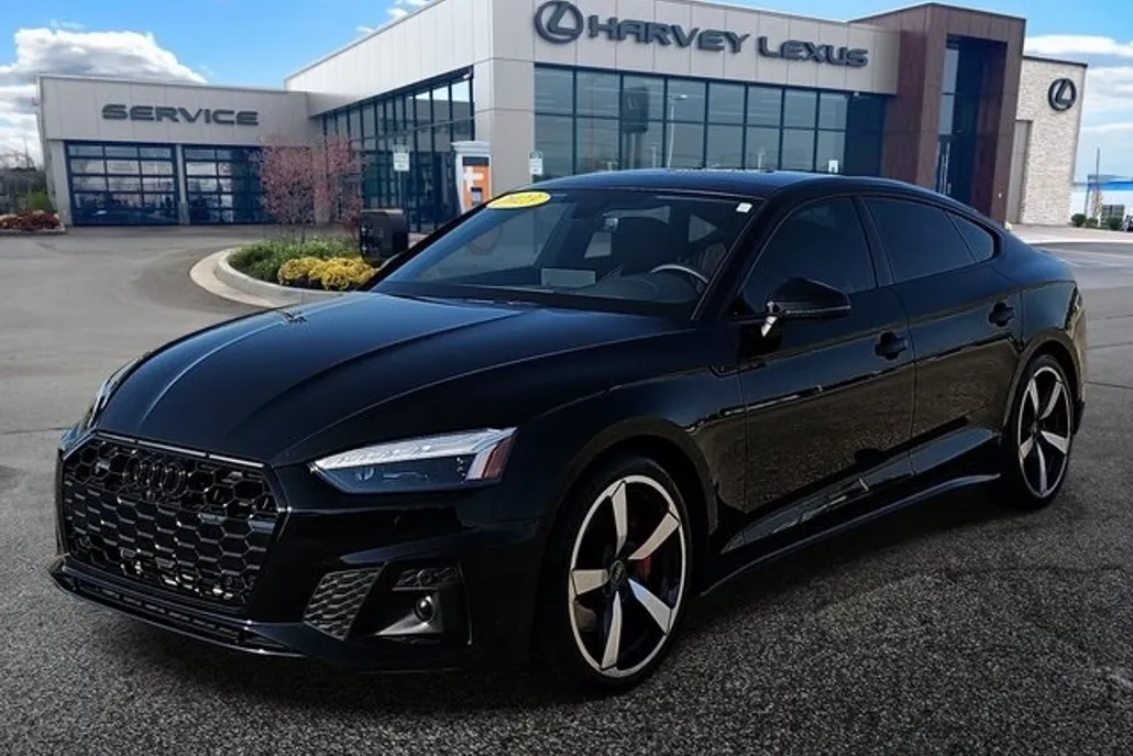 2023 Audi A5 45 S line Premium Plus photo 1