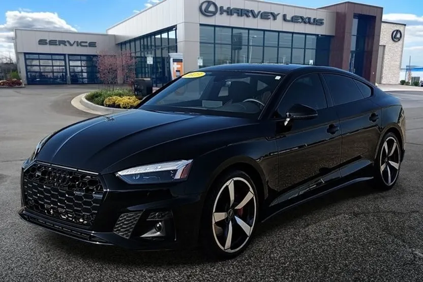 2023 Audi A5 45 S line Premium Plus photo 1