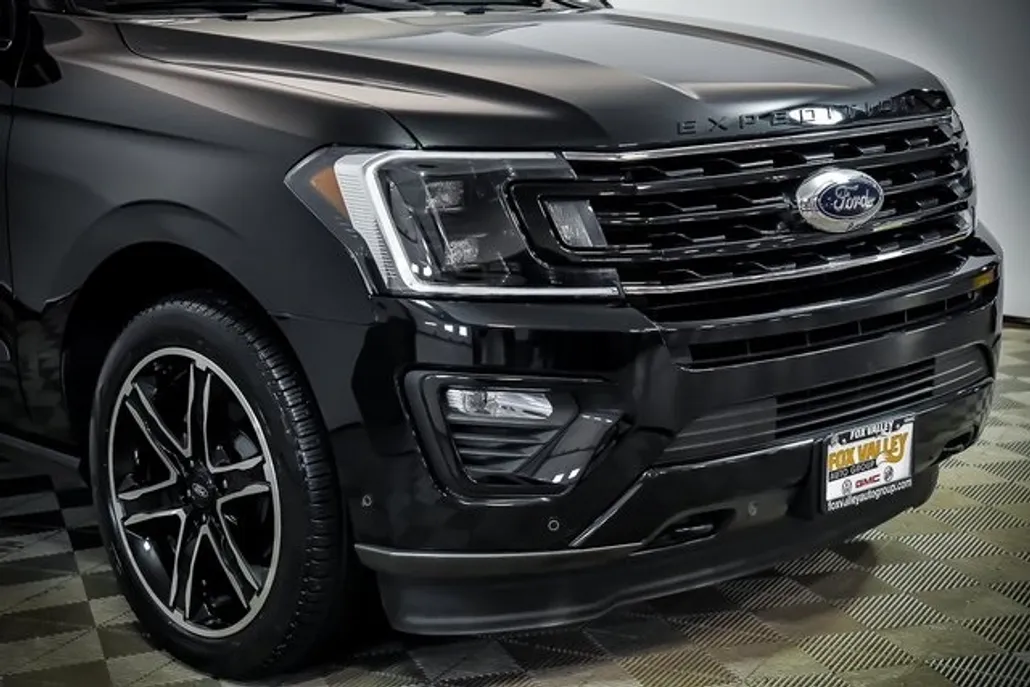 2021 Ford Expedition Limited photo 1