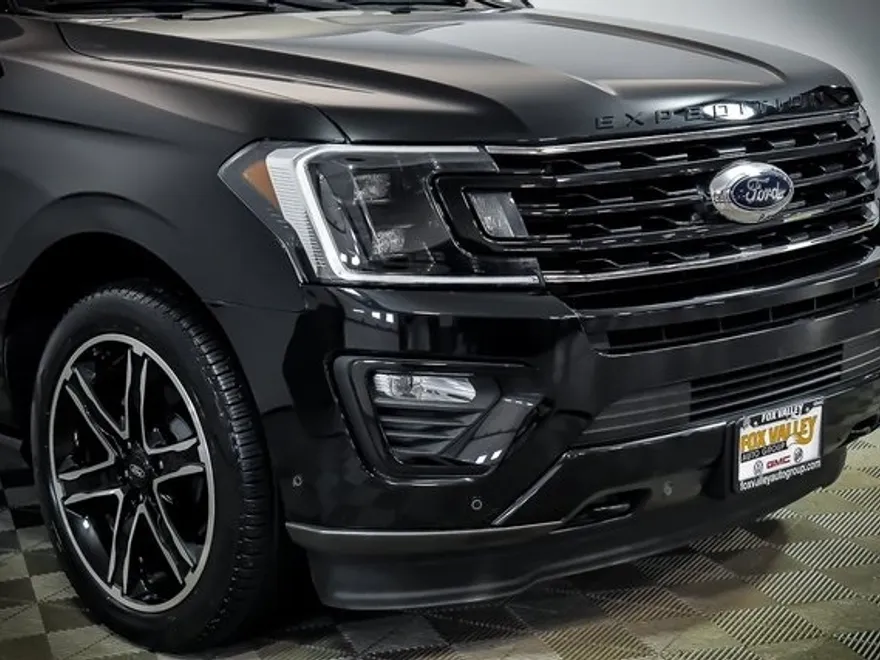 2021 Ford Expedition Limited photo 1