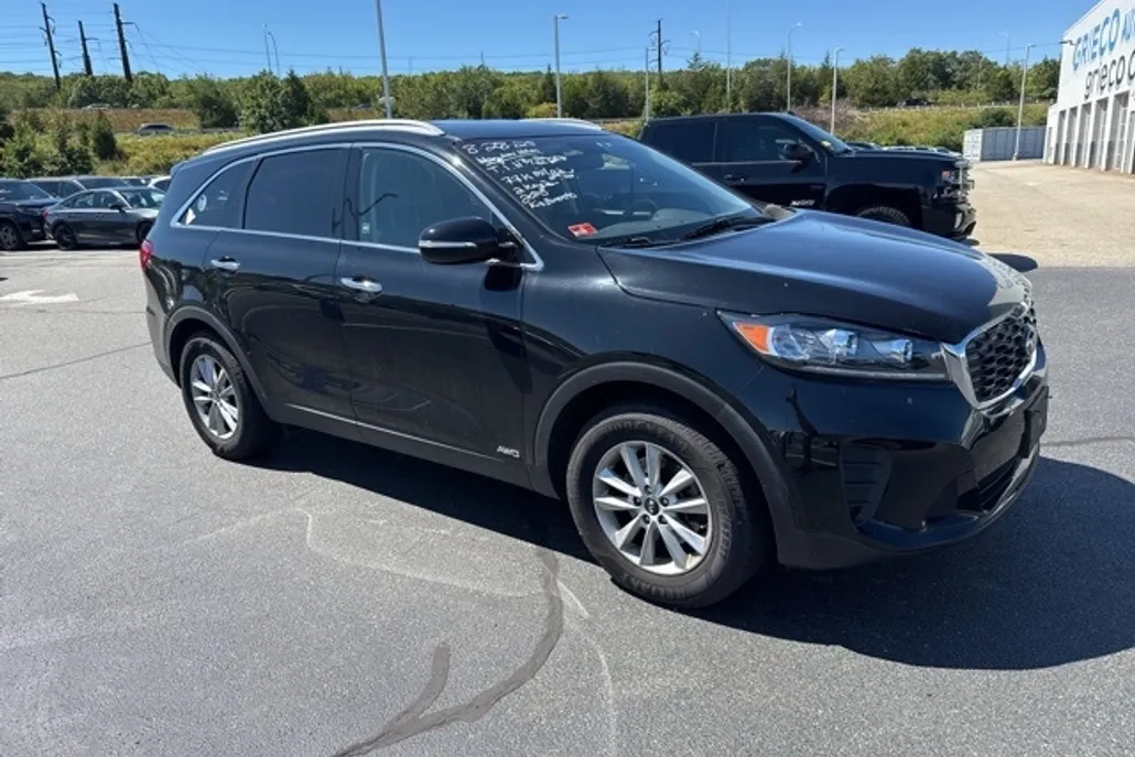 2020 Kia Sorento LX photo 1
