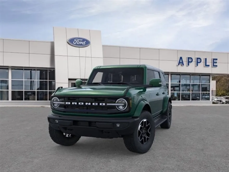 2025 Ford Bronco Outer Banks photo 1