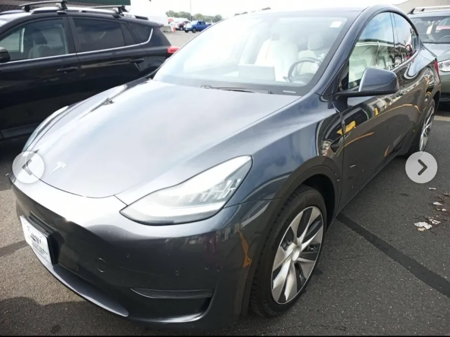 2020 Tesla Model Y Long Range photo 1