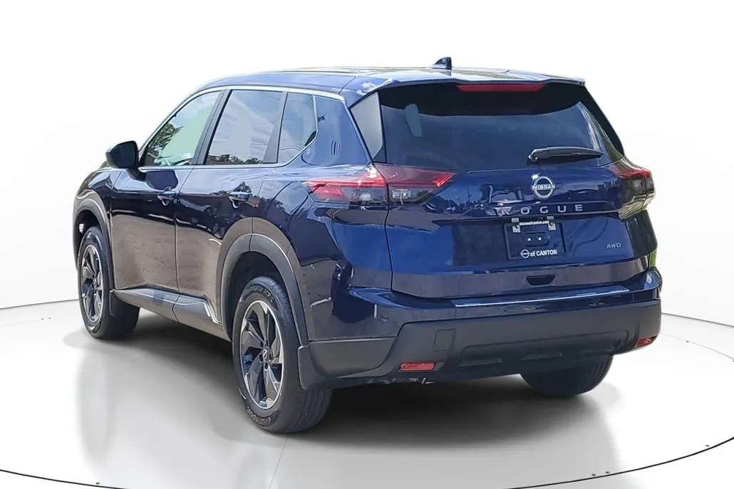 2026 Nissan Rogue SV photo 1