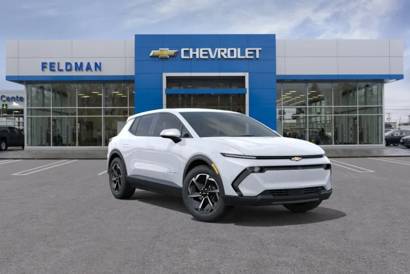 2026 Chevrolet Equinox EV 1LT photo 1