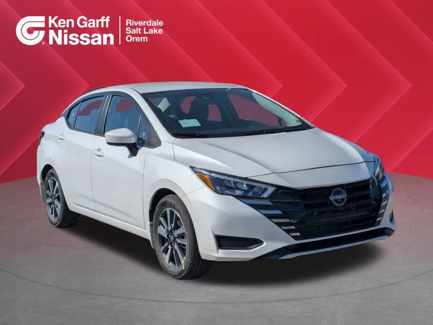 2025 Nissan Versa SV photo 1