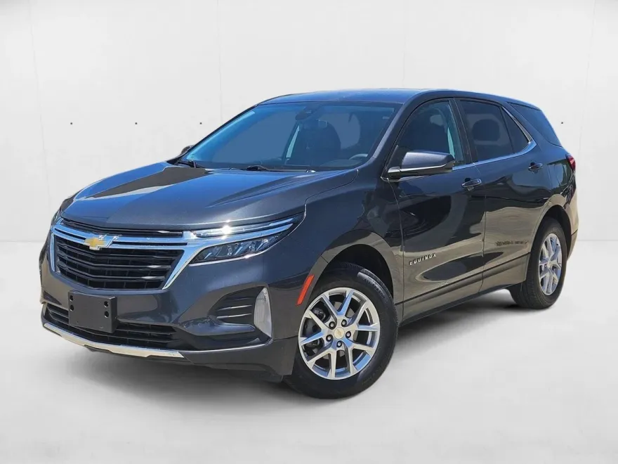 2023 Chevrolet Equinox LT photo 1