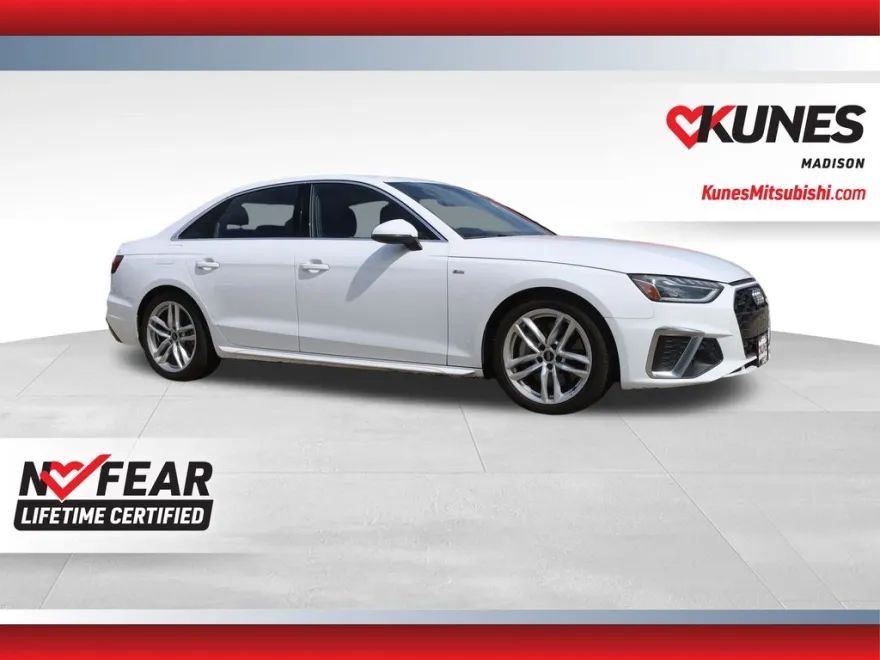 2023 Audi A4 45 S line Premium Plus Quattro photo 1