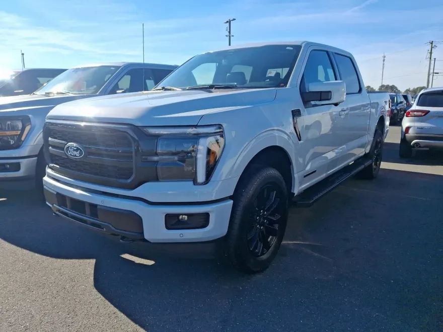 2025 Ford F-150 Lariat photo 1