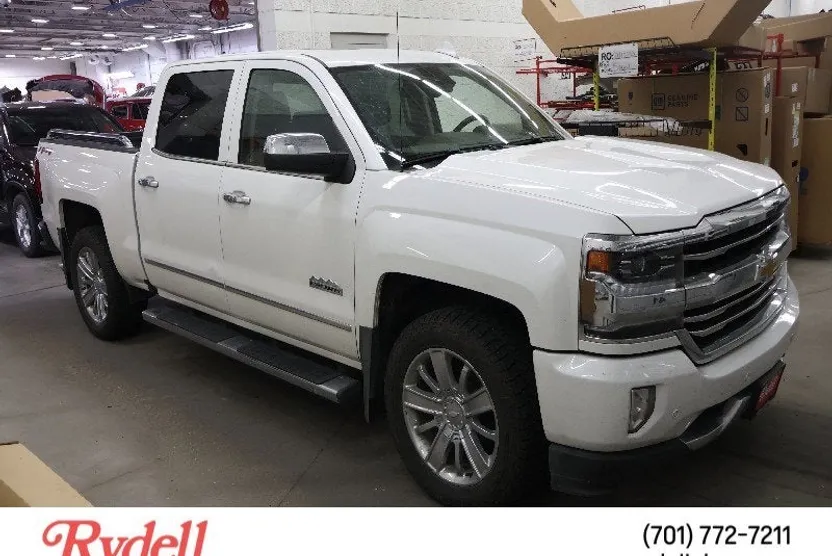 2017 Chevrolet Silverado 1500 High Country photo 1