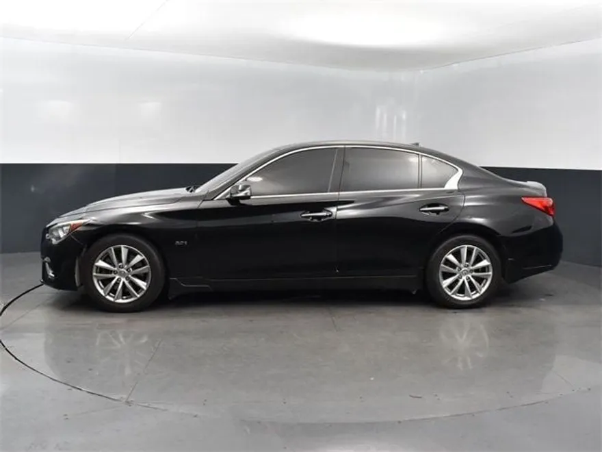 2016 Infiniti Q50 3.0t Premium AWD photo 1