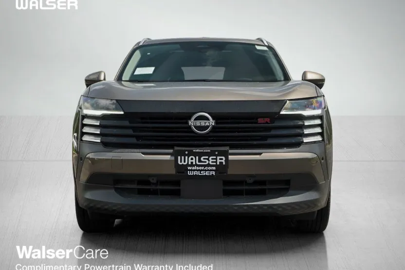 2025 Nissan Kicks SR photo 1